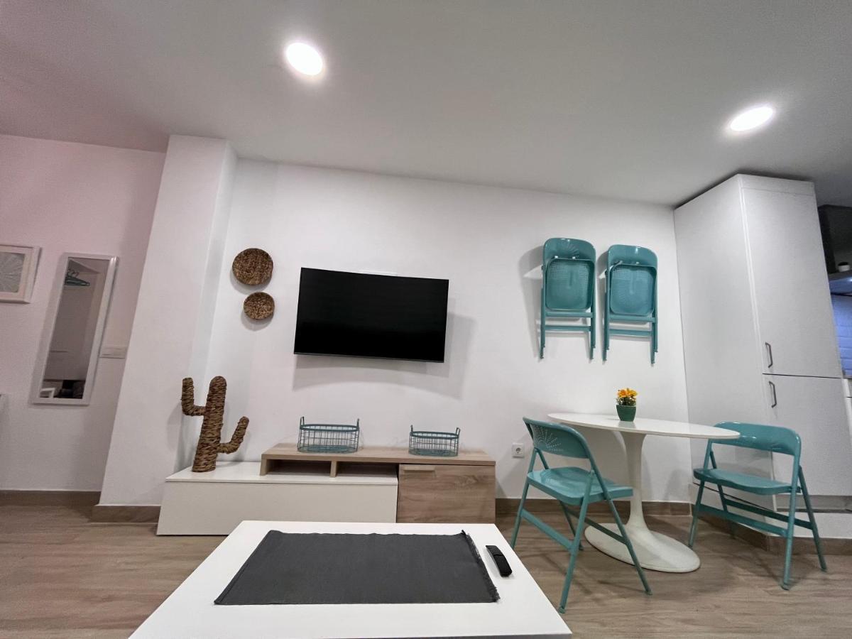 קדיז Gatu Villa Paraguay , Preferente Mayores 25 Anos Y Familias מראה חיצוני תמונה