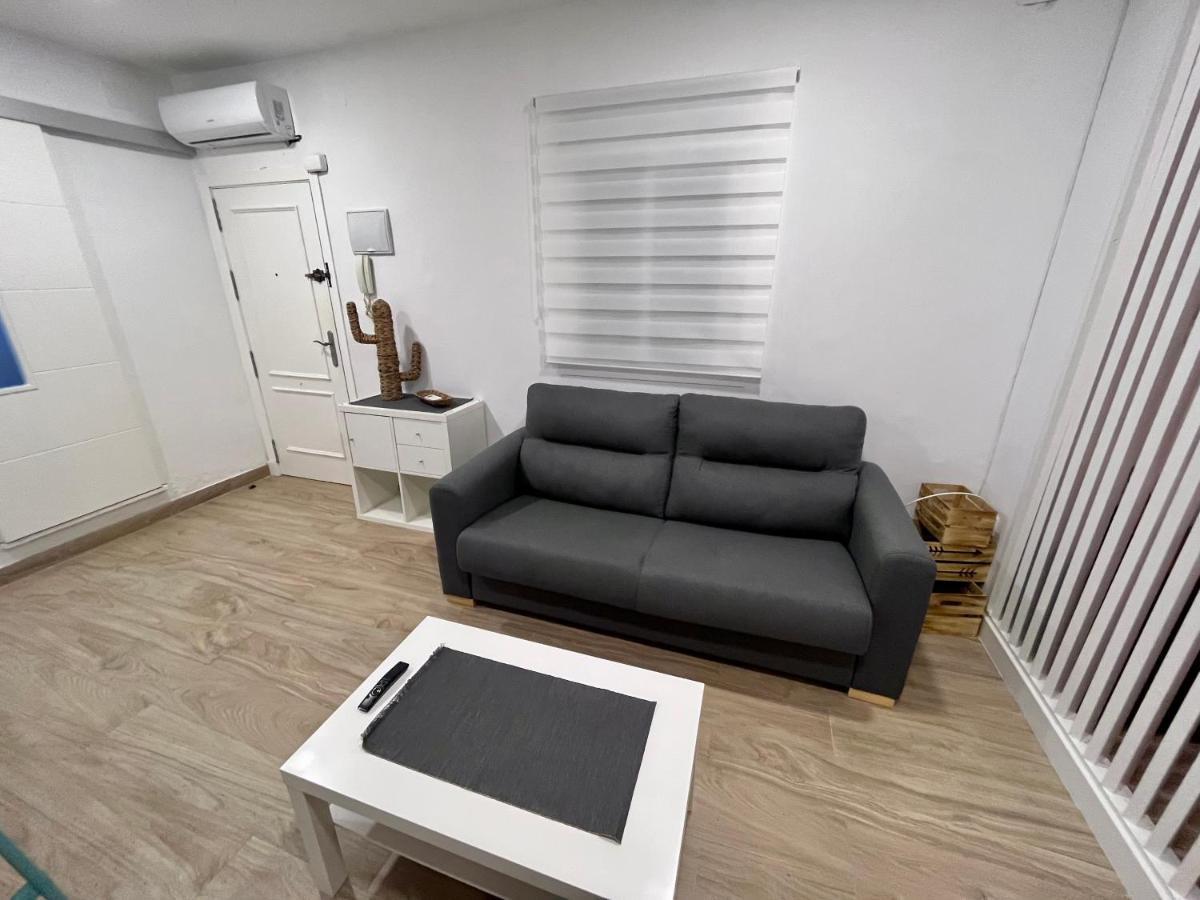 קדיז Gatu Villa Paraguay , Preferente Mayores 25 Anos Y Familias מראה חיצוני תמונה